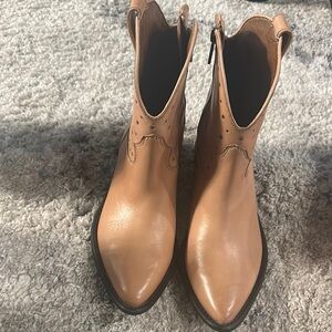 Lucky Brand Women's Tan Boots